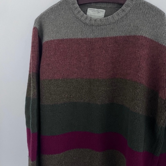 AMERICAN EAGLE
Outfitters 100%
Lambs Wool Pullover Sweater
Multicolor Sz large - Picture 4 of 9
